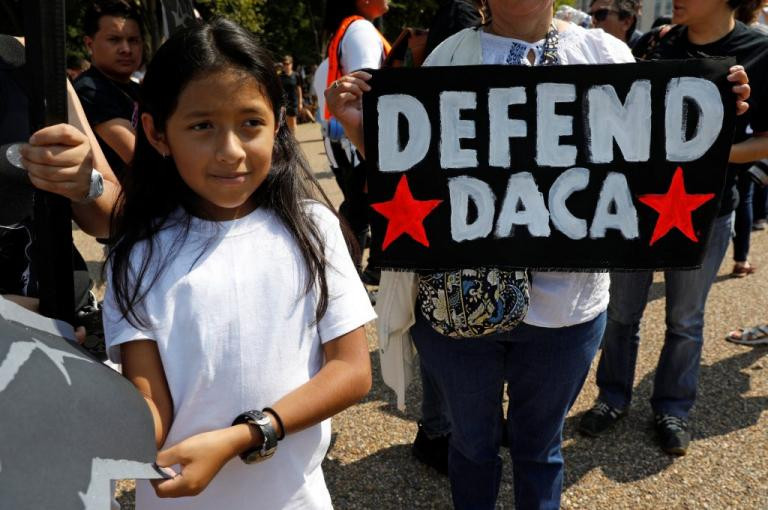 Τι είναι το πρόγραμμα DACA που καταργεί η Ντ.Τράμπ και ποιες οι συνέπειες για τους μετανάστες